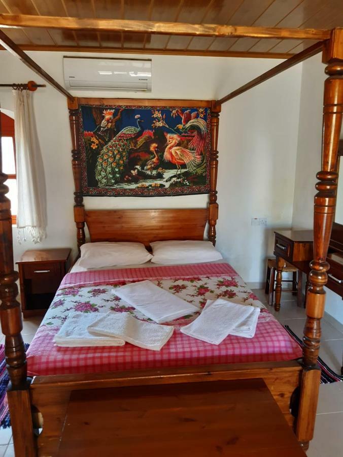 Karpaz Stone House Bed & Breakfast Rizokarpaso Ngoại thất bức ảnh
