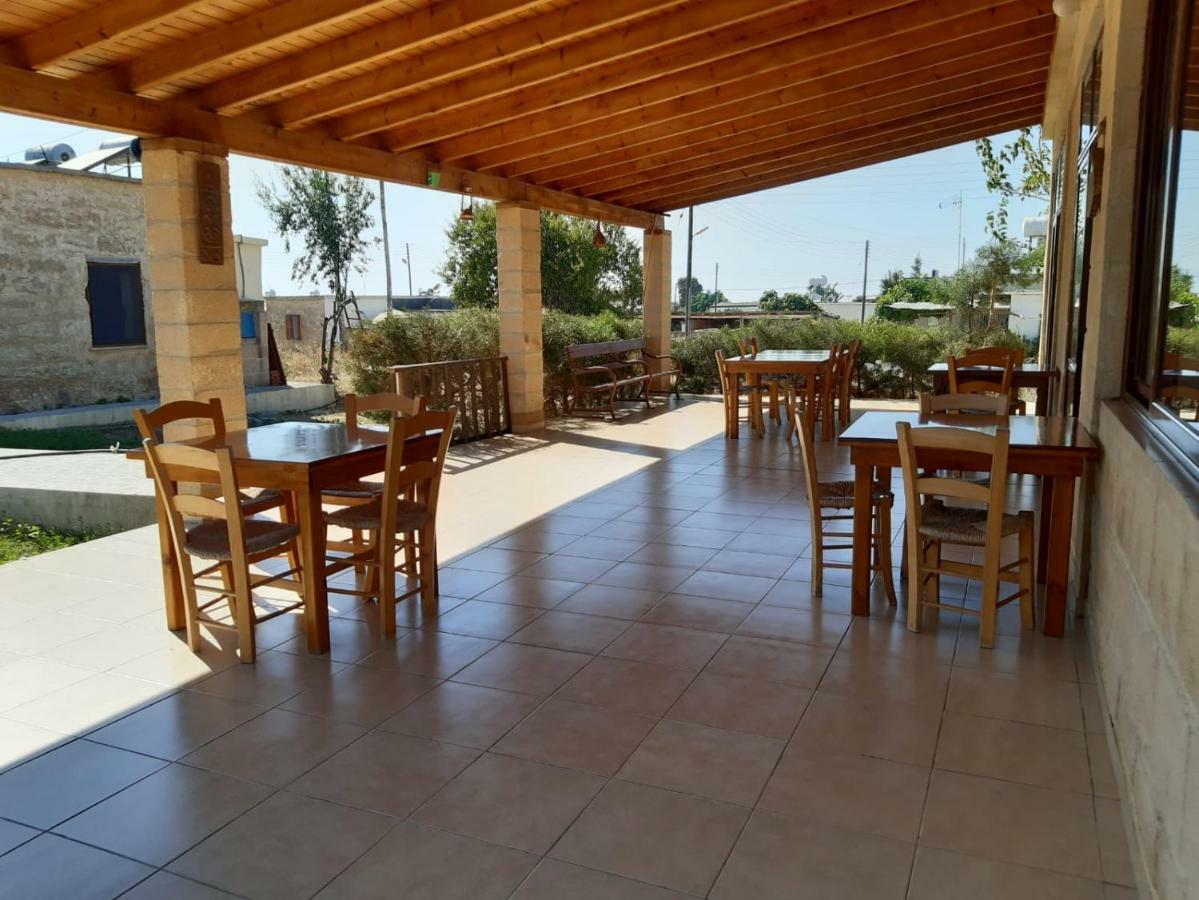Karpaz Stone House Bed & Breakfast Rizokarpaso Ngoại thất bức ảnh