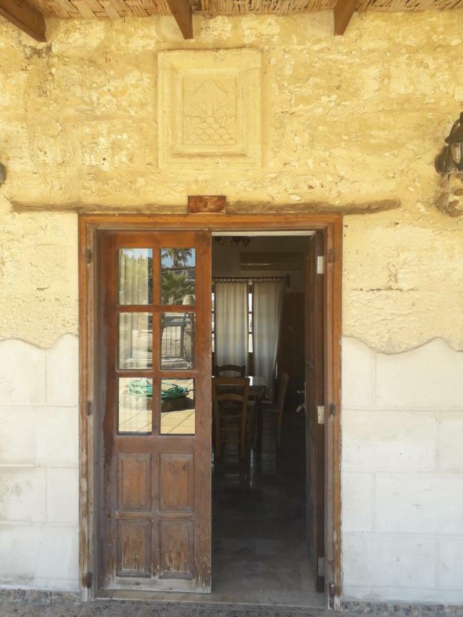 Karpaz Stone House Bed & Breakfast Rizokarpaso Ngoại thất bức ảnh